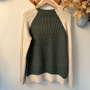 Tweed Raglan Sweater - MEDIUM - Green & Cream